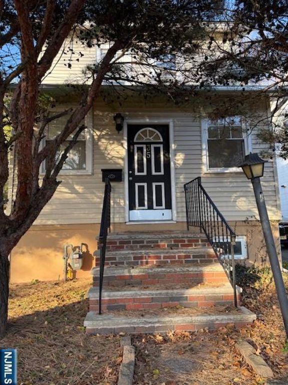 35 Chestnut Street, Tenafly, NJ 07670