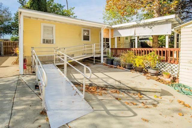 3885 King Street, La Mesa, CA 91941