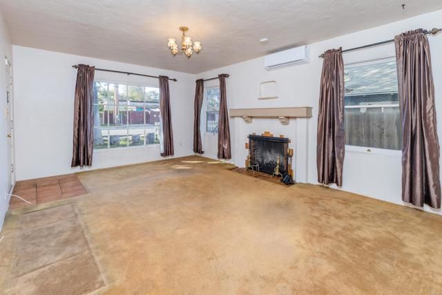 3885 King Street, La Mesa, CA 91941