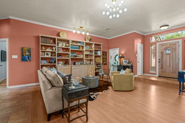 7909 Woodland Drive, North Richland Hills, TX 76182