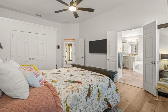 7909 Woodland Drive, North Richland Hills, TX 76182