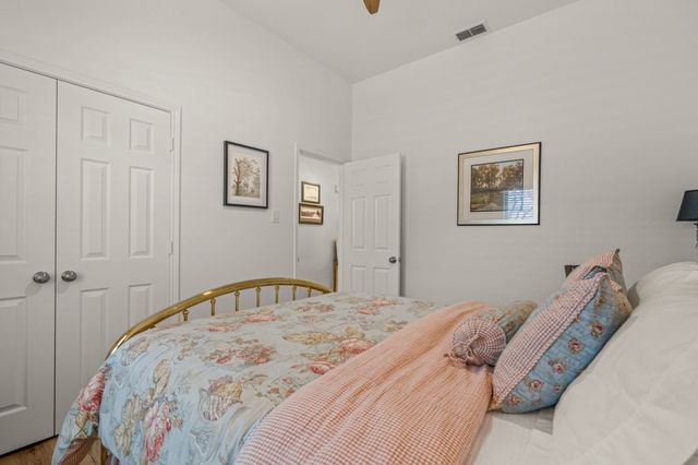 7909 Woodland Drive, North Richland Hills, TX 76182