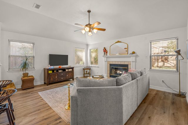 7909 Woodland Drive, North Richland Hills, TX 76182