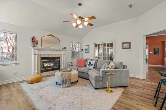 7909 Woodland Drive, North Richland Hills, TX 76182