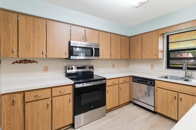 513 CALIFORNIA AVENUE, St Cloud, FL 34769