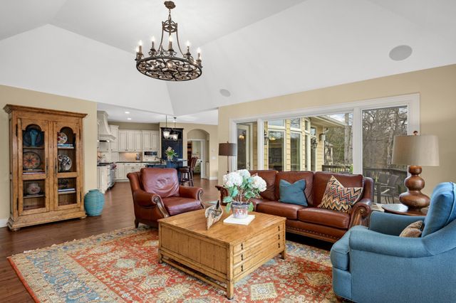 6801 Dakota Trail, Edina, MN 55439