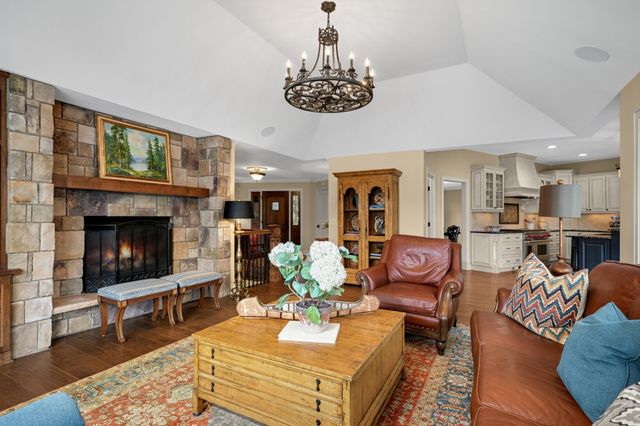 6801 Dakota Trail, Edina, MN 55439