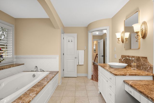 6801 Dakota Trail, Edina, MN 55439