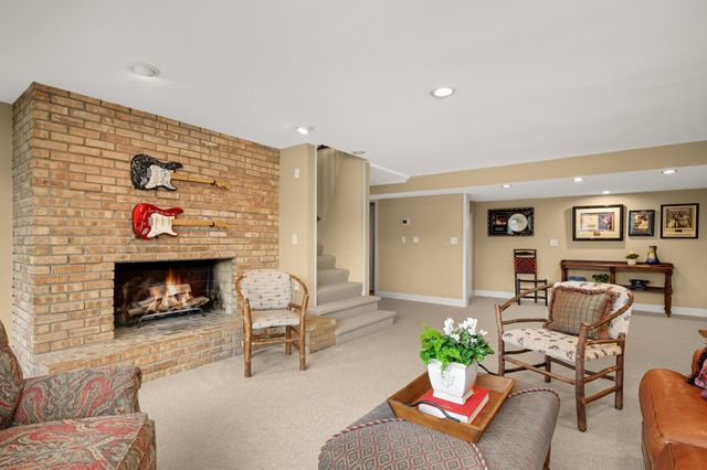 6801 Dakota Trail, Edina, MN 55439