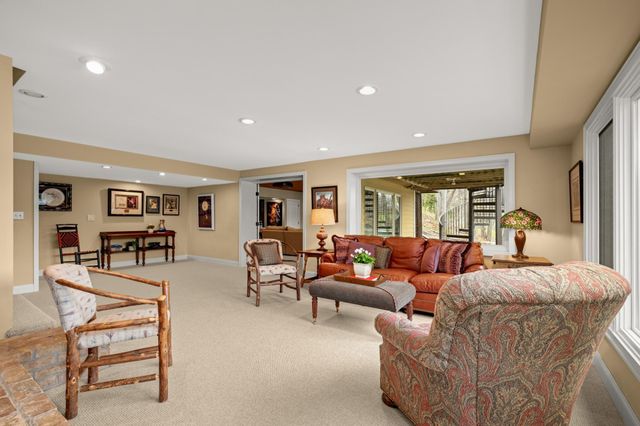 6801 Dakota Trail, Edina, MN 55439