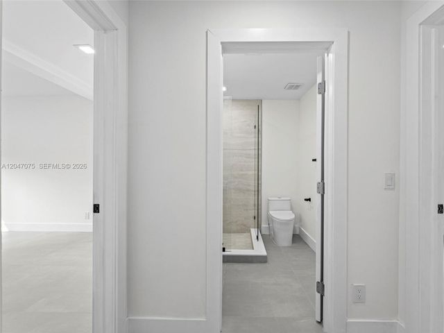 610 NE 164th Ter, Miami, FL 33162