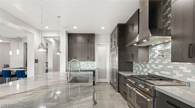 4160 West Ford Avenue, Las Vegas, NV 89139