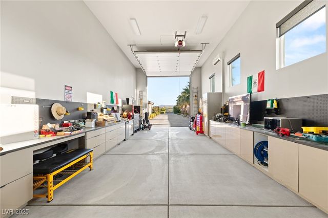 4160 West Ford Avenue, Las Vegas, NV 89139