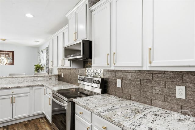 456 Stonebridge Circle, Savannah, GA 31419