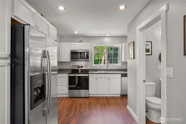 7530 Woodland Drive, Ferndale, WA 98248