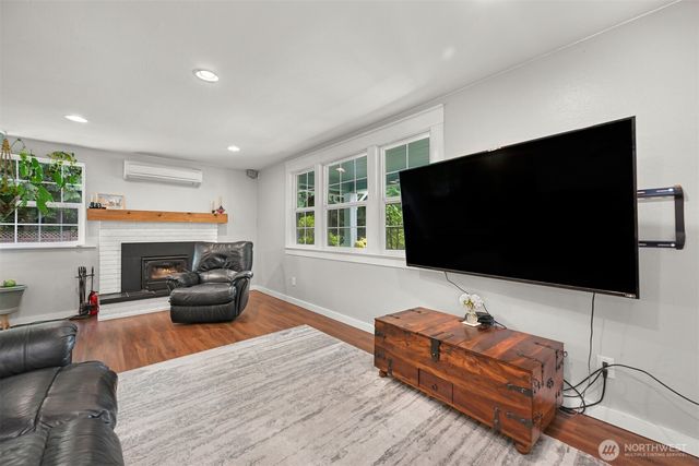 7530 Woodland Drive, Ferndale, WA 98248