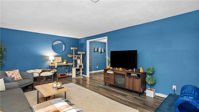 89 Wisteria Drive, Coventry, RI 02816