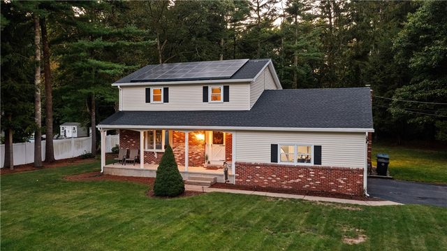 89 Wisteria Drive, Coventry, RI 02816