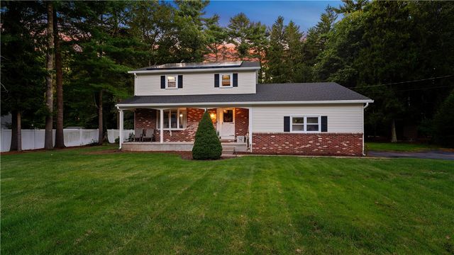 89 Wisteria Drive, Coventry, RI 02816