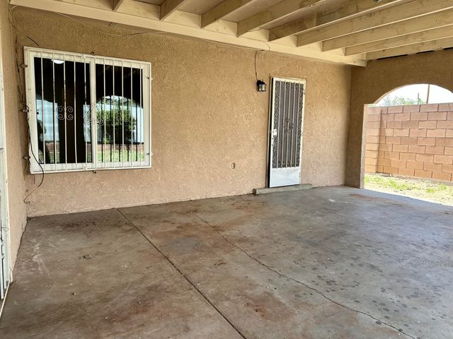 1427 VITO ROMERO Road SW, Albuquerque, NM 87105