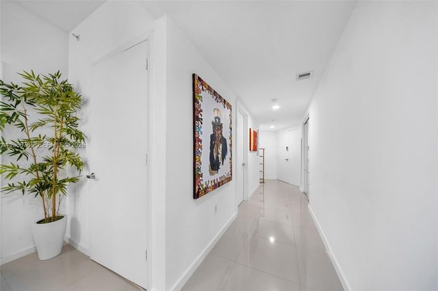 3030 NE 188th St 602, Aventura, FL 33180