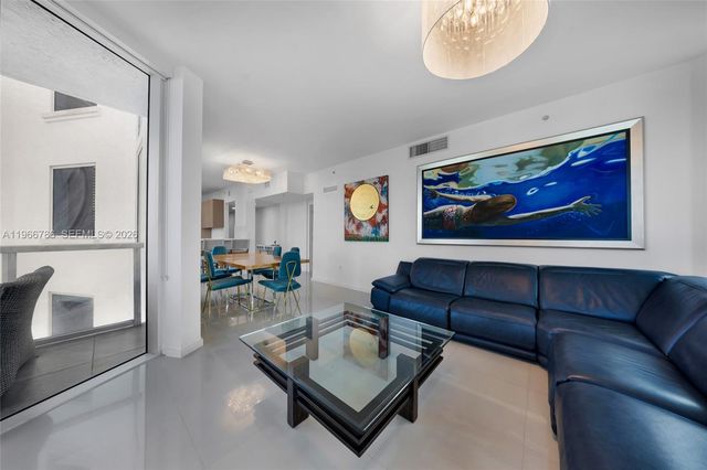 3030 NE 188th St 602, Aventura, FL 33180