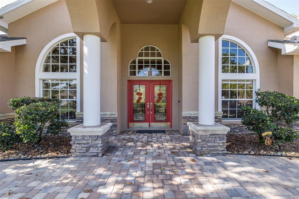 Image 9 of property listing at 1226 OAK MEADOW POINT, New Port Richey, FL 34655