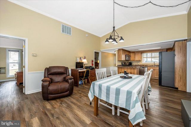 17 CANADA GOOSE LN, Hedgesville, WV 25427