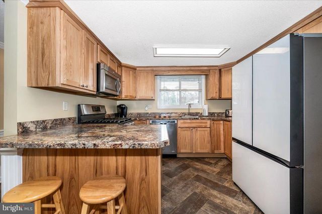 17 CANADA GOOSE LN, Hedgesville, WV 25427