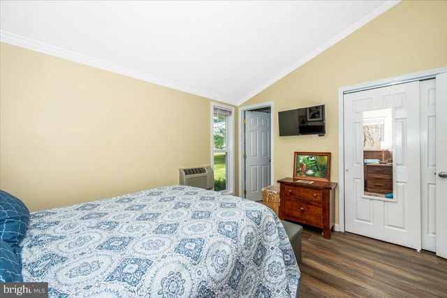 17 CANADA GOOSE LN, Hedgesville, WV 25427