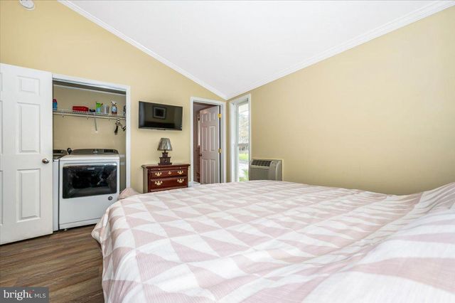 17 CANADA GOOSE LN, Hedgesville, WV 25427