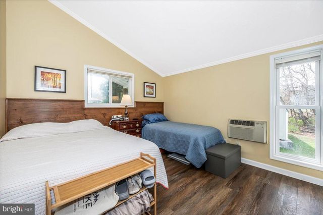 17 CANADA GOOSE LN, Hedgesville, WV 25427