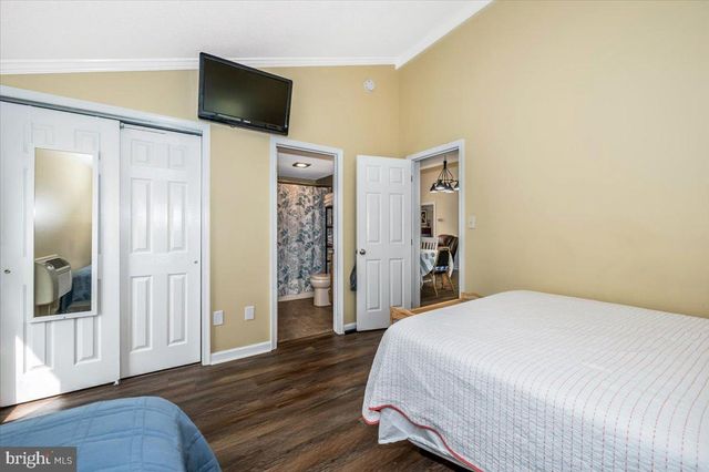 17 CANADA GOOSE LN, Hedgesville, WV 25427