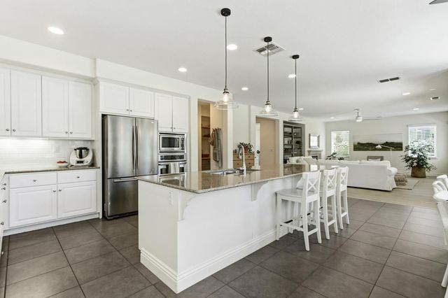 944 Station House Ln, Rocklin, CA 95765