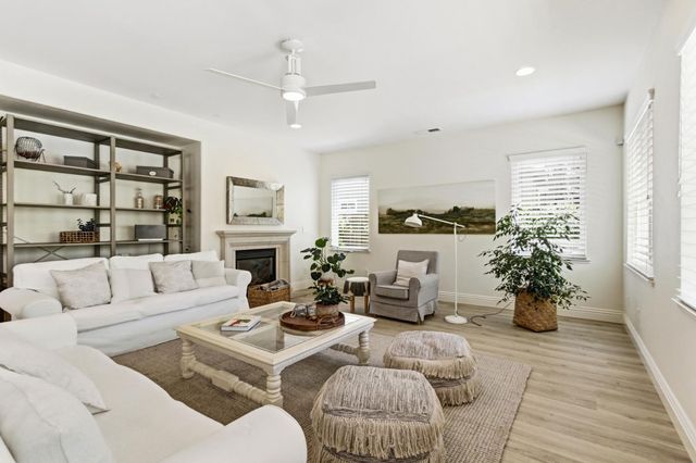 944 Station House Ln, Rocklin, CA 95765