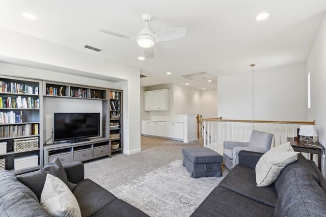 944 Station House Ln, Rocklin, CA 95765