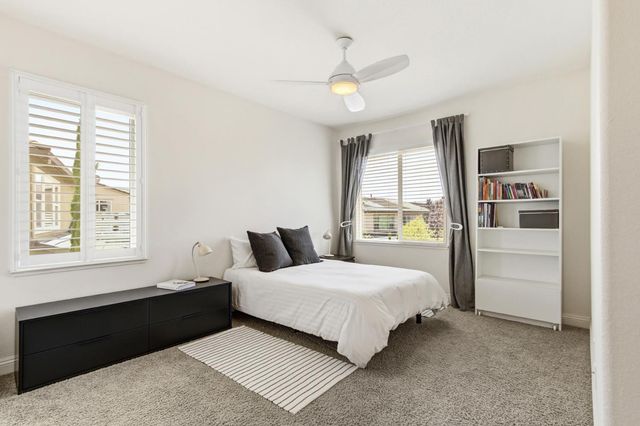 944 Station House Ln, Rocklin, CA 95765