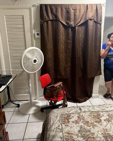 1330 W 54th St 221C, Hialeah, FL 33012