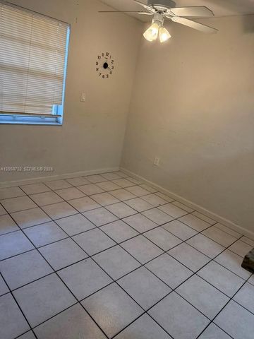 1330 W 54th St 221C, Hialeah, FL 33012