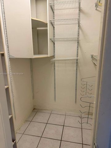1330 W 54th St 221C, Hialeah, FL 33012