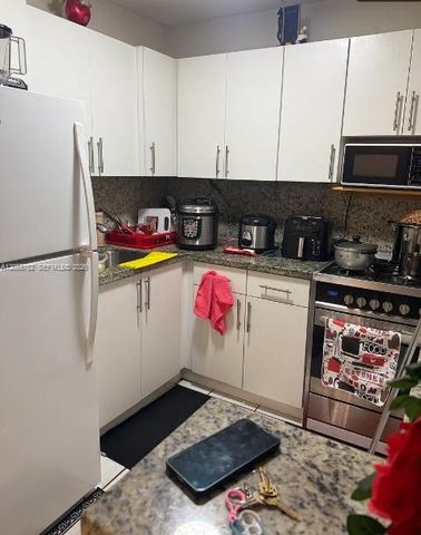 1330 W 54th St 221C, Hialeah, FL 33012