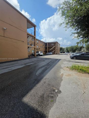 1330 W 54th St 221C, Hialeah, FL 33012
