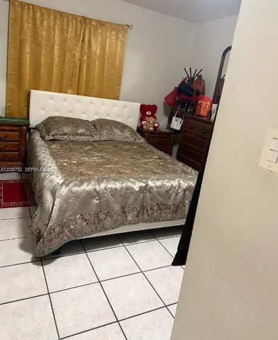 1330 W 54th St 221C, Hialeah, FL 33012