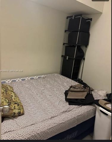 1330 W 54th St 221C, Hialeah, FL 33012