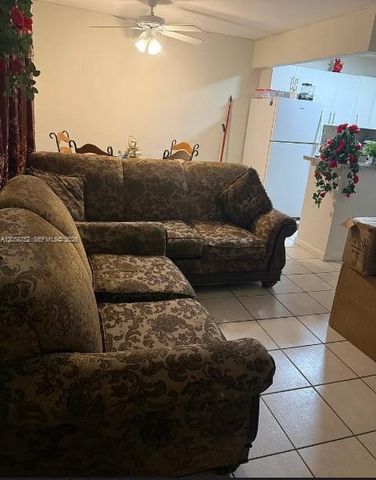 1330 W 54th St 221C, Hialeah, FL 33012