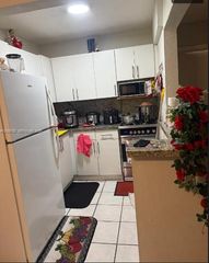 1330 W 54th St 221C, Hialeah, FL 33012