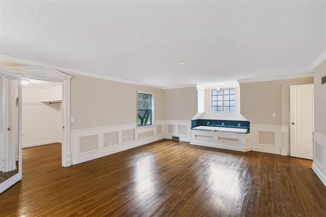 1761 Chevy Chase Boulevard, Kalamazoo, MI 49008
