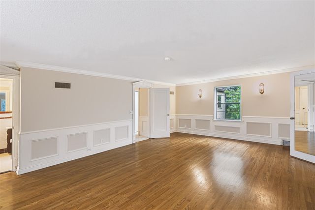 1761 Chevy Chase Boulevard, Kalamazoo, MI 49008