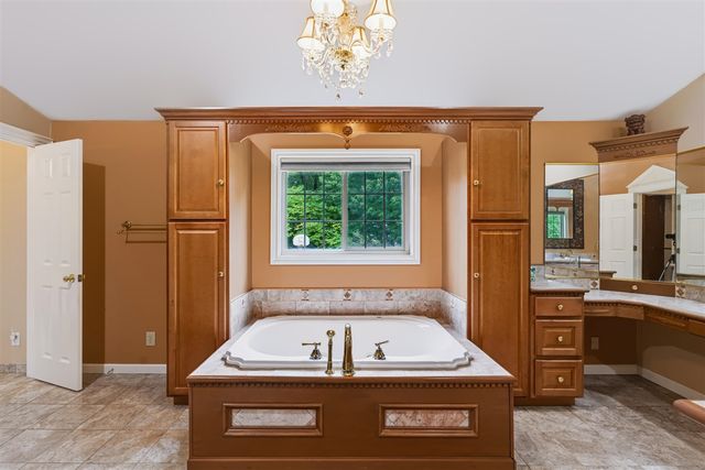 1761 Chevy Chase Boulevard, Kalamazoo, MI 49008
