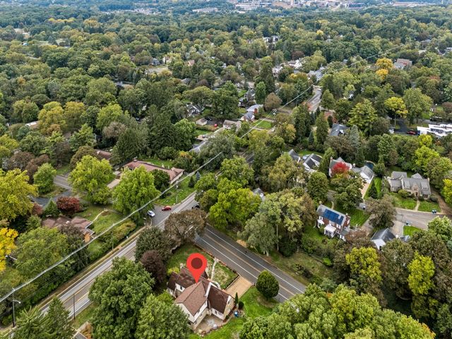 1761 Chevy Chase Boulevard, Kalamazoo, MI 49008